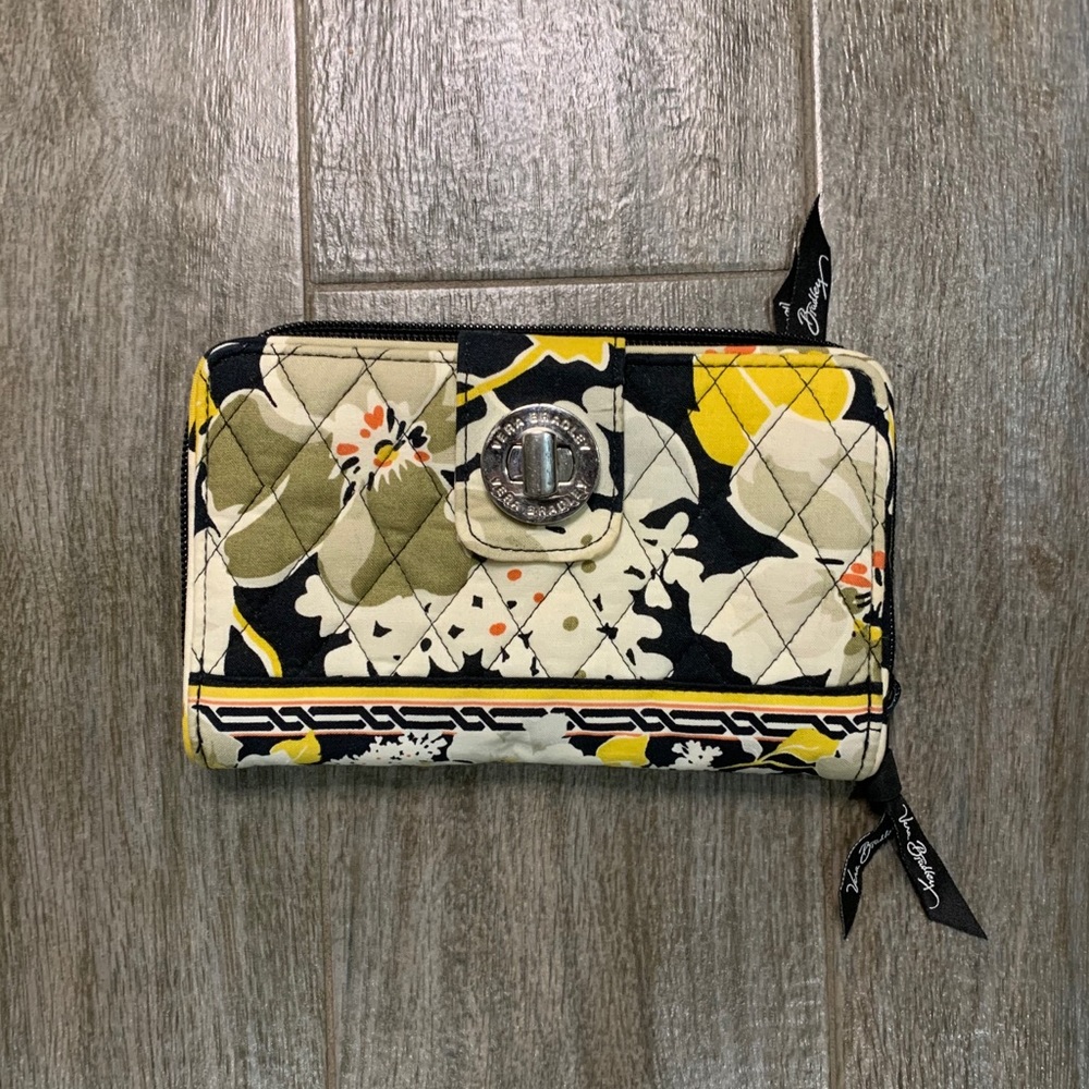 COPY - Vera Bradley wallet